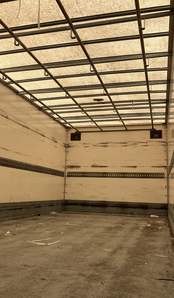 Mercedes-Benz Atego 1218 kurierka kontener - Грузовик с закрытым кузовом: фото 5 Mercedes-Benz Atego 1218 kurierka kontener - Грузовик с закрытым кузовом: фото 5