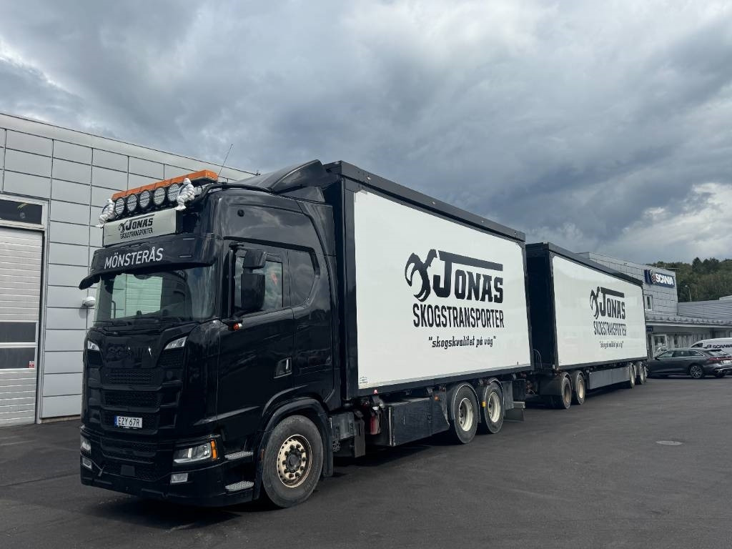 Scania S650 B6x2 Komplett flisekipage - Самосвал: фото 1 Scania S650 B6x2 Komplett flisekipage - Самосвал: фото 1