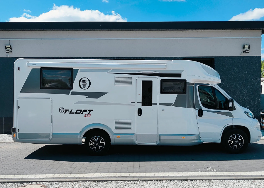 Fiat Ducato Elnagh T-Loft 532 Motorhome | 2024 | Winter Package | Solar Panel | Reversing Camera | Alarm | 17,000 km - Дом на колесах: фото 3 Fiat Ducato Elnagh T-Loft 532 Motorhome | 2024 | Winter Package | Solar Panel | Reversing Camera | Alarm | 17,000 km - Дом на колесах: фото 3