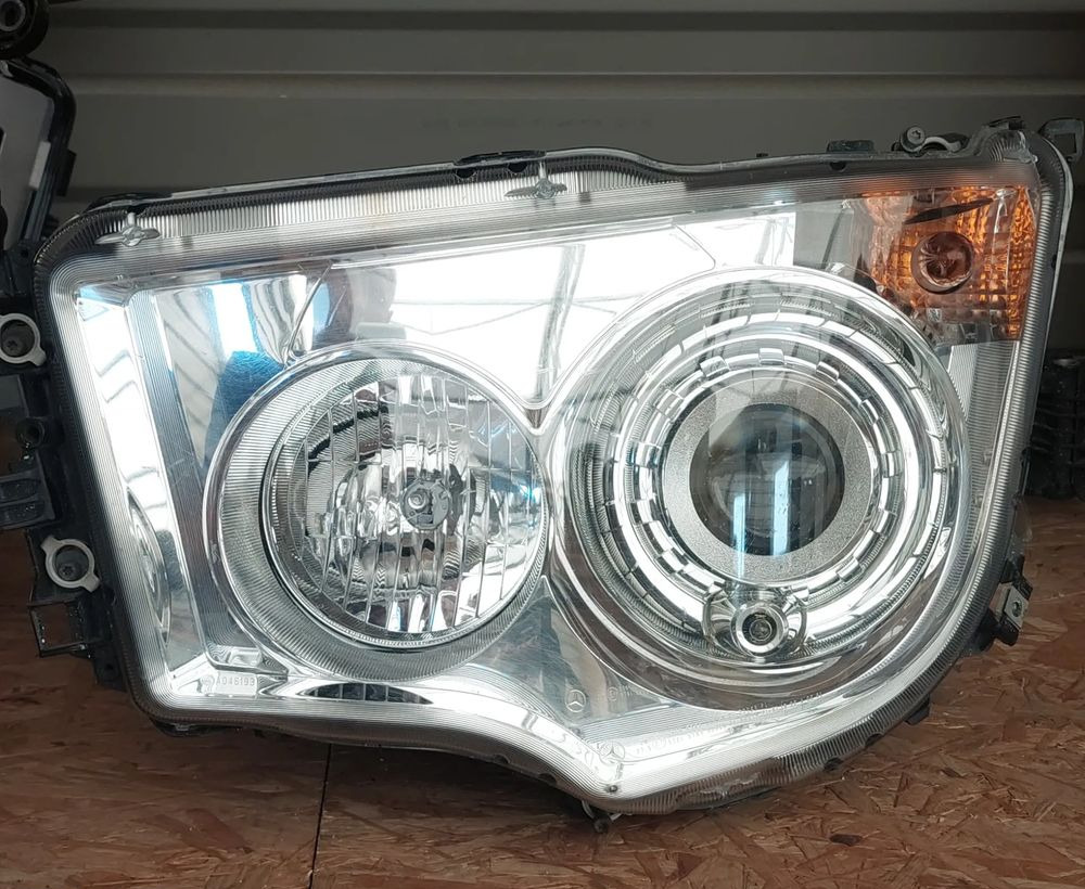 MERCEDES ANTOS AROCS LAMPA PRZEDNIA XENON - Другая техника: фото 1 MERCEDES ANTOS AROCS LAMPA PRZEDNIA XENON - Другая техника: фото 1