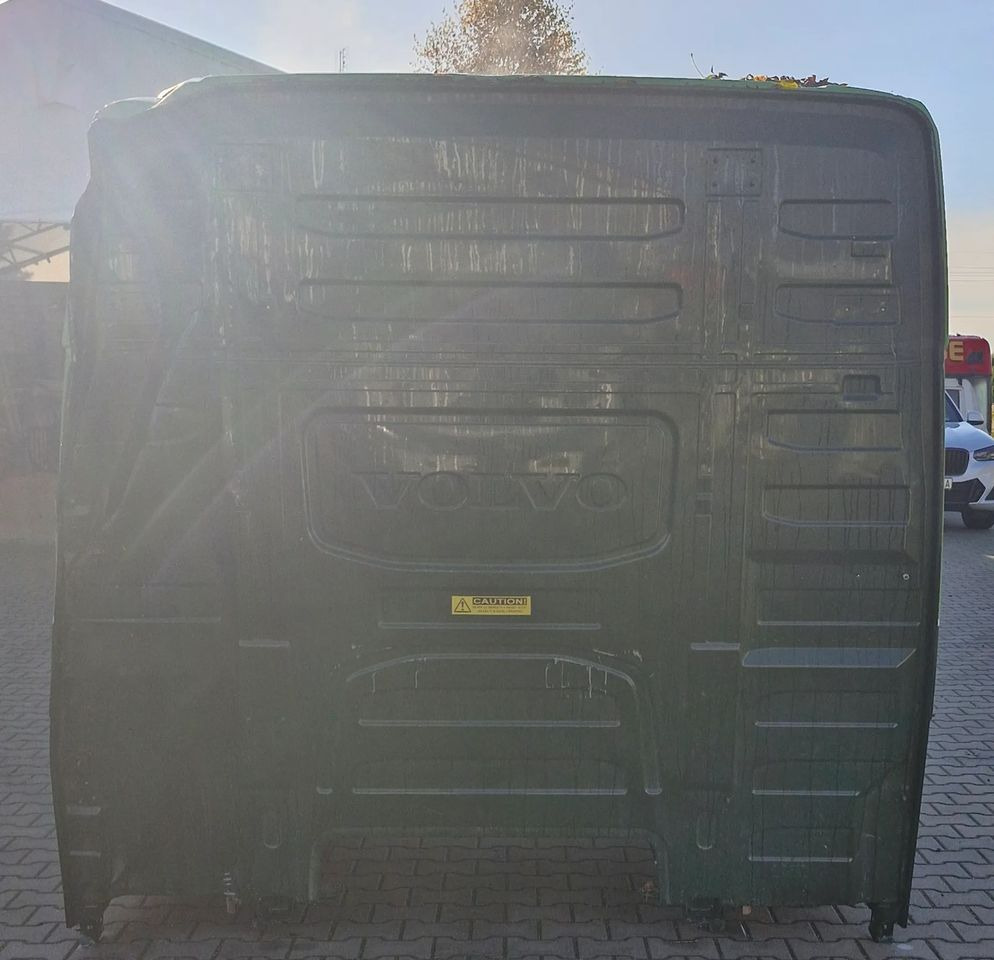 KABINA VOLVO FH4 FH5 2023R - Кузов и экстерьер: фото 2 KABINA VOLVO FH4 FH5 2023R - Кузов и экстерьер: фото 2