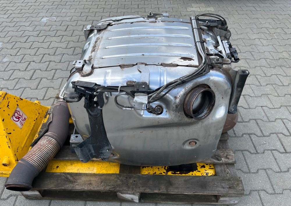 Katalizator Scania R S wydech DPF NGS NGR kompletny - Выхлопная система для Грузовиков: фото 3 Katalizator Scania R S wydech DPF NGS NGR kompletny - Выхлопная система для Грузовиков: фото 3