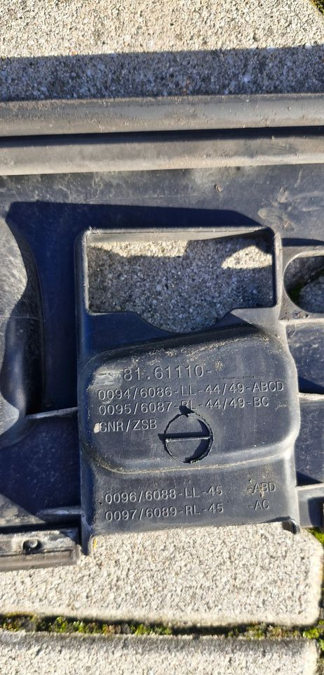 MAN TG3 TGX PODSZYBIE KABINY LISTWA 81.61110-0094/6086 - Кузов и экстерьер: фото 2 MAN TG3 TGX PODSZYBIE KABINY LISTWA 81.61110-0094/6086 - Кузов и экстерьер: фото 2