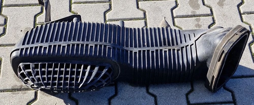 MAN TG3 TGX TGS ŁĄCZNIK FILTRA POWIETRZA 81.08201-6097 - Кузов и экстерьер: фото 1 MAN TG3 TGX TGS ŁĄCZNIK FILTRA POWIETRZA 81.08201-6097 - Кузов и экстерьер: фото 1