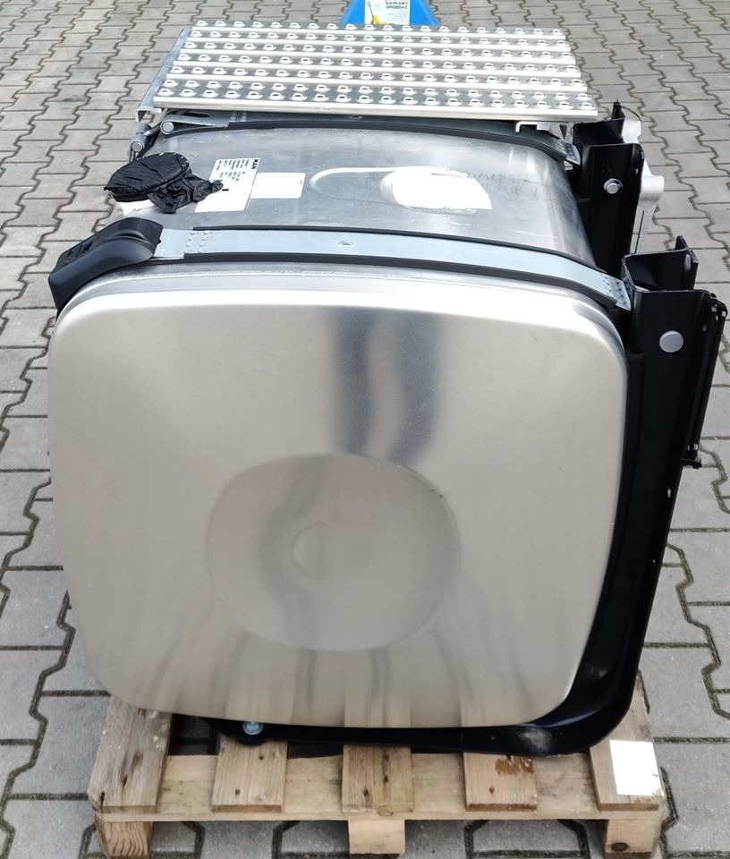 MAN TG3 TGX TGS ZBIORNIK PALIWA KOMPLETNY 460L NOWY - Топливный бак для Грузовиков: фото 4 MAN TG3 TGX TGS ZBIORNIK PALIWA KOMPLETNY 460L NOWY - Топливный бак для Грузовиков: фото 4