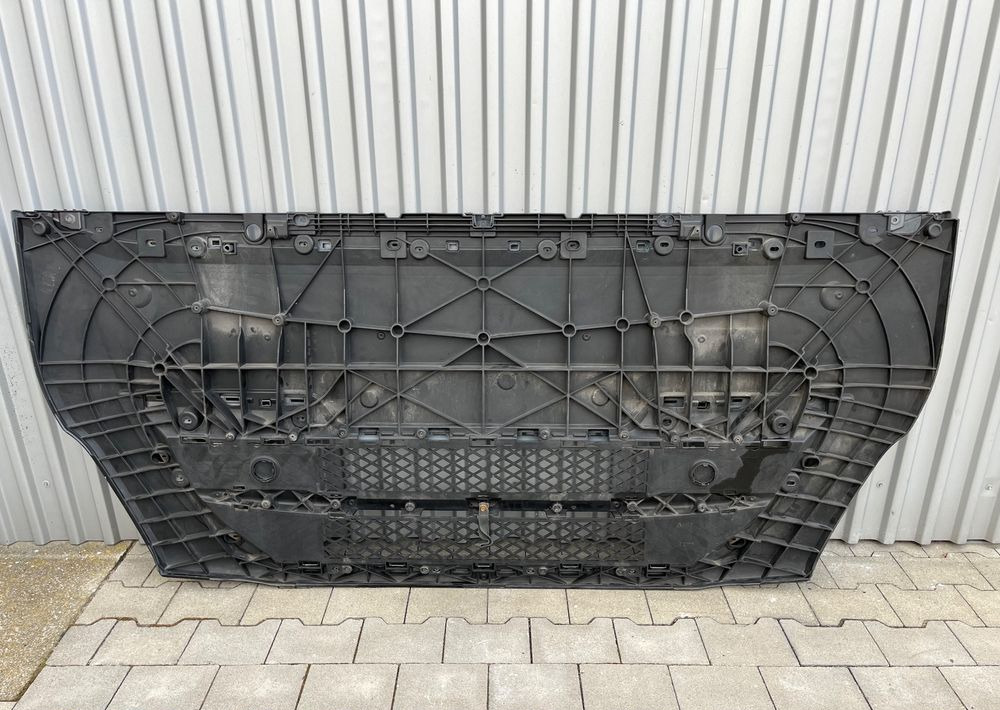 Maska Iveco Stralis euro 6 atrapa - Кузов и экстерьер для Грузовиков: фото 2 Maska Iveco Stralis euro 6 atrapa - Кузов и экстерьер для Грузовиков: фото 2