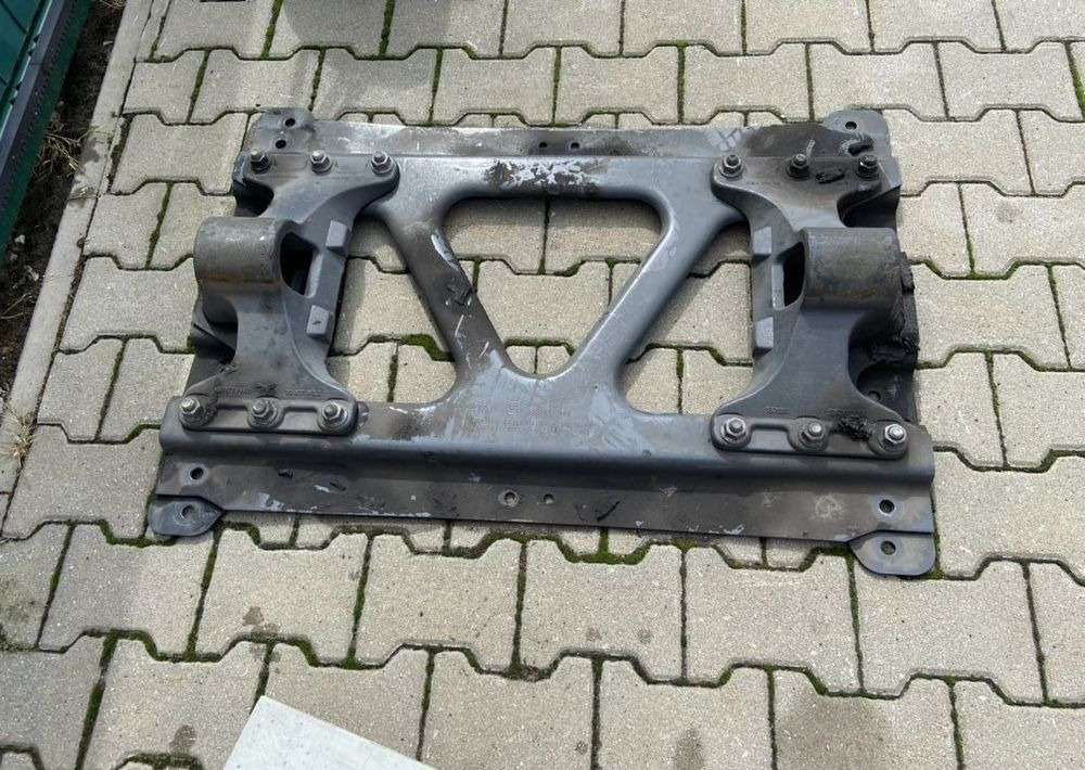 Płyta montażowa pod siodło DAF łapy Jost 150mm SK 0010056 - Седло для Грузовиков: фото 1 Płyta montażowa pod siodło DAF łapy Jost 150mm SK 0010056 - Седло для Грузовиков: фото 1