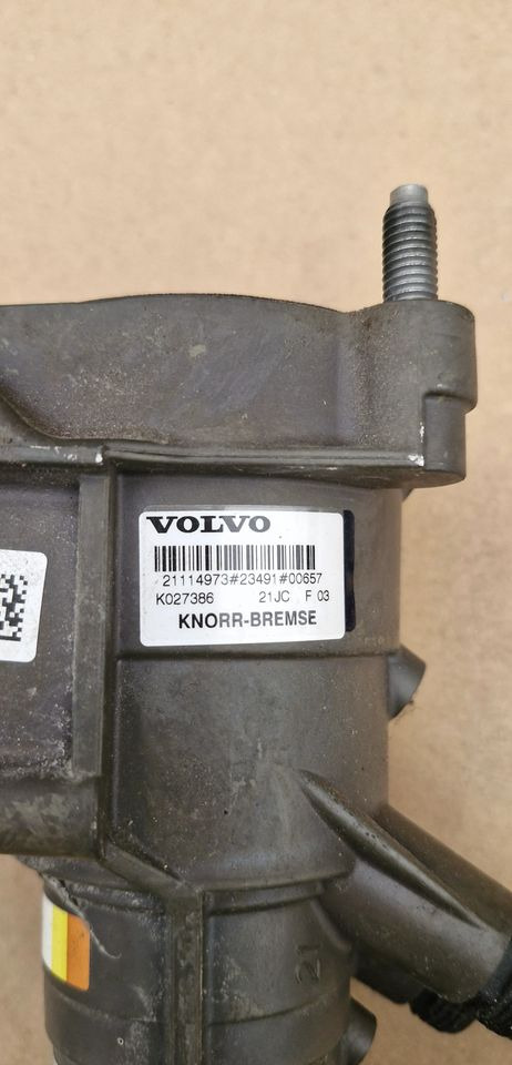 VOLVO FH4 FH5 FM5 ZAWÓR HAMULCA GŁÓWNEGO 21114973 K027386 - Детали тормозной системы: фото 2 VOLVO FH4 FH5 FM5 ZAWÓR HAMULCA GŁÓWNEGO 21114973 K027386 - Детали тормозной системы: фото 2