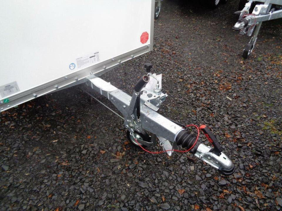 Прицеп для легкового автомобиля Böckmann KT 2513/135 PKW-Anhänger Kofferanhänger 100 km/h: фото 9 Прицеп для легкового автомобиля Böckmann KT 2513/135 PKW-Anhänger Kofferanhänger 100 km/h: фото 9