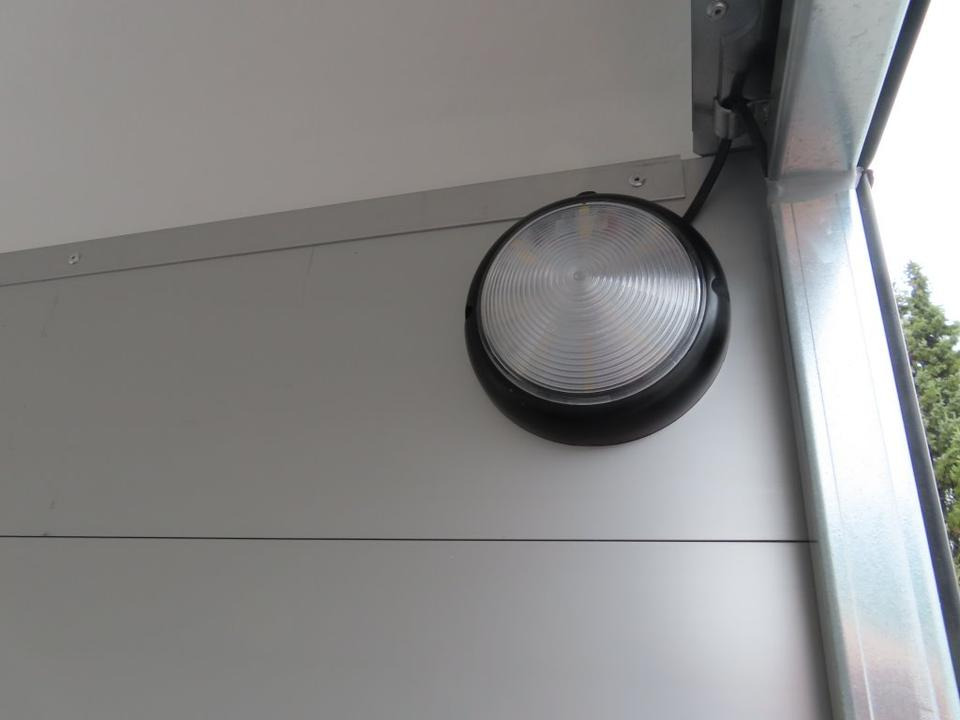 Прицеп для мотоцикла Böckmann KT-PB-AL Kofferanhänge Flügeltür Motorrad PKW Anhänger: фото 8 Прицеп для мотоцикла Böckmann KT-PB-AL Kofferanhänge Flügeltür Motorrad PKW Anhänger: фото 8