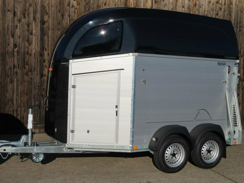 Прицеп-коневоз Böckmann Pferdeanhänger Champion R, Alub., 100 km/h: фото 17 Прицеп-коневоз Böckmann Pferdeanhänger Champion R, Alub., 100 km/h: фото 17