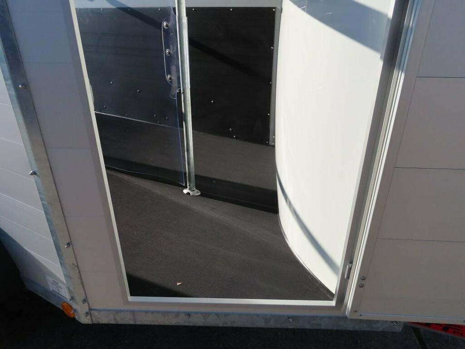 Прицеп-коневоз Böckmann Pferdeanhänger Champion R, Alub., 100 km/h: фото 9 Прицеп-коневоз Böckmann Pferdeanhänger Champion R, Alub., 100 km/h: фото 9