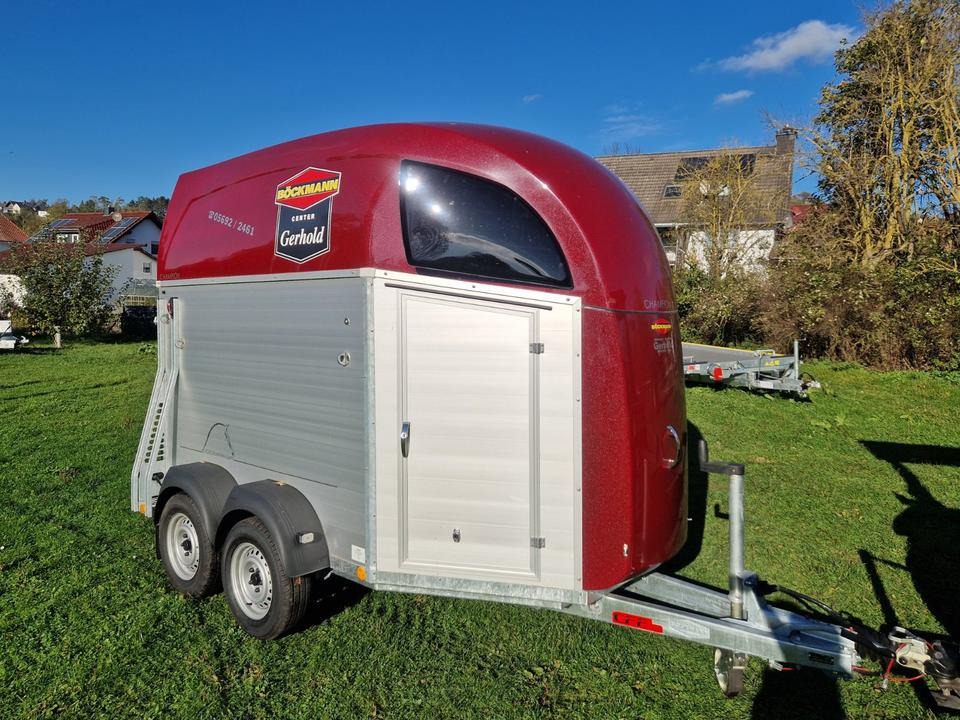 Böckmann Pferdeanhänger Champion R, SaKa., 100 km/h - Прицеп-коневоз: фото 3 Böckmann Pferdeanhänger Champion R, SaKa., 100 km/h - Прицеп-коневоз: фото 3