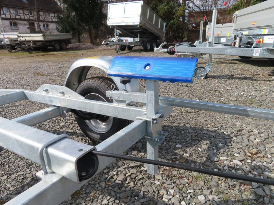 Böckmann, TPV, Bootstrailer, 550 kg, Stützrad, 100 km/h - Лодочный прицеп: фото 4 Böckmann, TPV, Bootstrailer, 550 kg, Stützrad, 100 km/h - Лодочный прицеп: фото 4