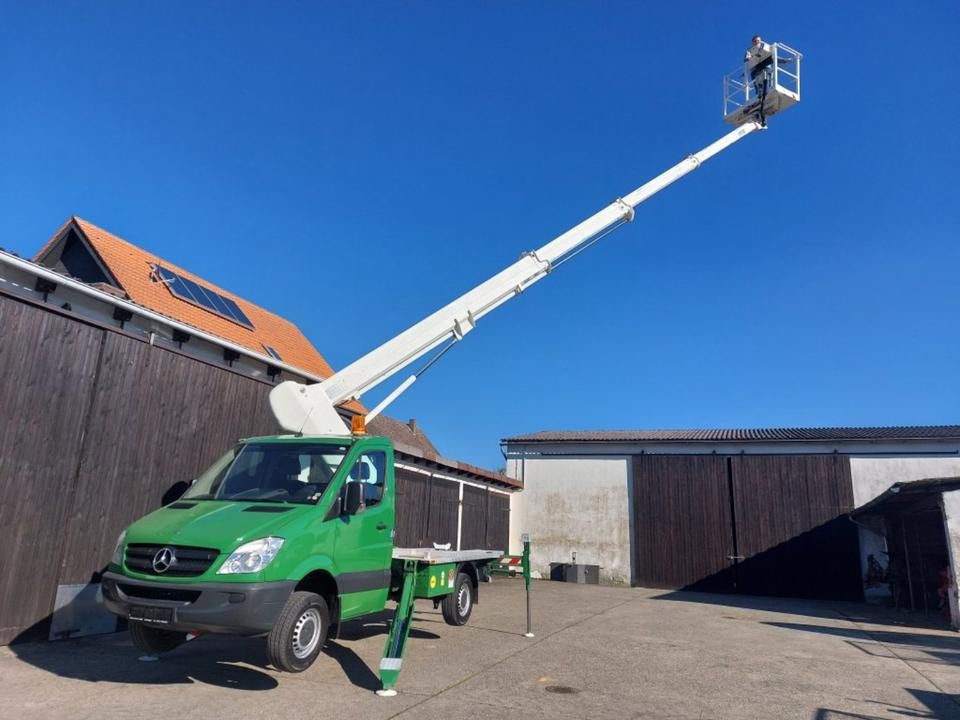 Mercedes Wumag Arbeitsbühne Hubsteiger Hebebühne 3,5t 22m - Другая техника: фото 1 Mercedes Wumag Arbeitsbühne Hubsteiger Hebebühne 3,5t 22m - Другая техника: фото 1