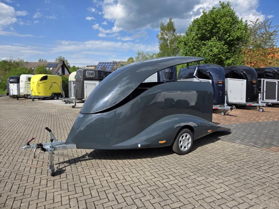 PKW Anhänger geschlossen Motorrad Mieten Leihen 1000kg 100km/h - Прицеп для мотоцикла: фото 3 PKW Anhänger geschlossen Motorrad Mieten Leihen 1000kg 100km/h - Прицеп для мотоцикла: фото 3