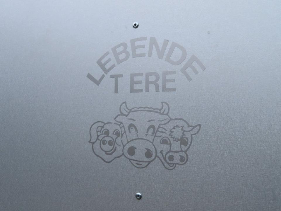 Прицеп для перевозки животных TPV Kleinviehanhänger 1,0t Flügeltür Viehanhänger Ziegen Schafe: фото 14 Прицеп для перевозки животных TPV Kleinviehanhänger 1,0t Flügeltür Viehanhänger Ziegen Schafe: фото 14