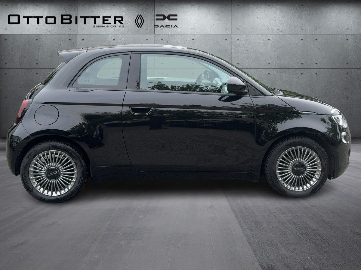 Fiat 500e Icon Elektro 16"ALU/NAVI/SCHNELLADER-50KW - Седан: фото 5 Fiat 500e Icon Elektro 16"ALU/NAVI/SCHNELLADER-50KW - Седан: фото 5