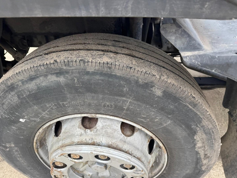 Ассенизатор MAN 18.232 (8000 L / 6 CYLINDER WITH MANUAL PUMP / STEEL SUSPENSION): фото 10