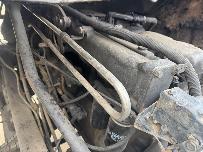 Ассенизатор MAN 18.232 (8000 L / 6 CYLINDER WITH MANUAL PUMP / STEEL SUSPENSION): фото 16