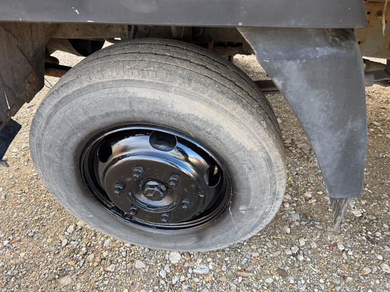 Грузовик с закрытым кузовом Mercedes-Benz SK 814 (STEEL SUSPENSION & MANUAL GEARBOX / SUSPENSION LAMES & BOITE MANUELLE): фото 10 Грузовик с закрытым кузовом Mercedes-Benz SK 814 (STEEL SUSPENSION & MANUAL GEARBOX / SUSPENSION LAMES & BOITE MANUELLE): фото 10