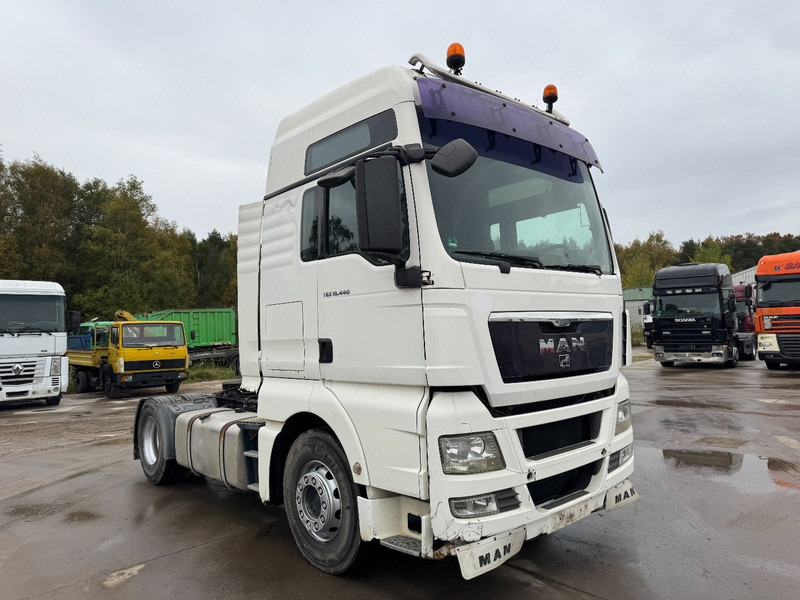MAN TGX 18.440 (MANUAL GEARBOX / BOITE MANUELLE / PTO / HYDRAULIQUE POUR BENNE) - Тягач: фото 3 MAN TGX 18.440 (MANUAL GEARBOX / BOITE MANUELLE / PTO / HYDRAULIQUE POUR BENNE) - Тягач: фото 3