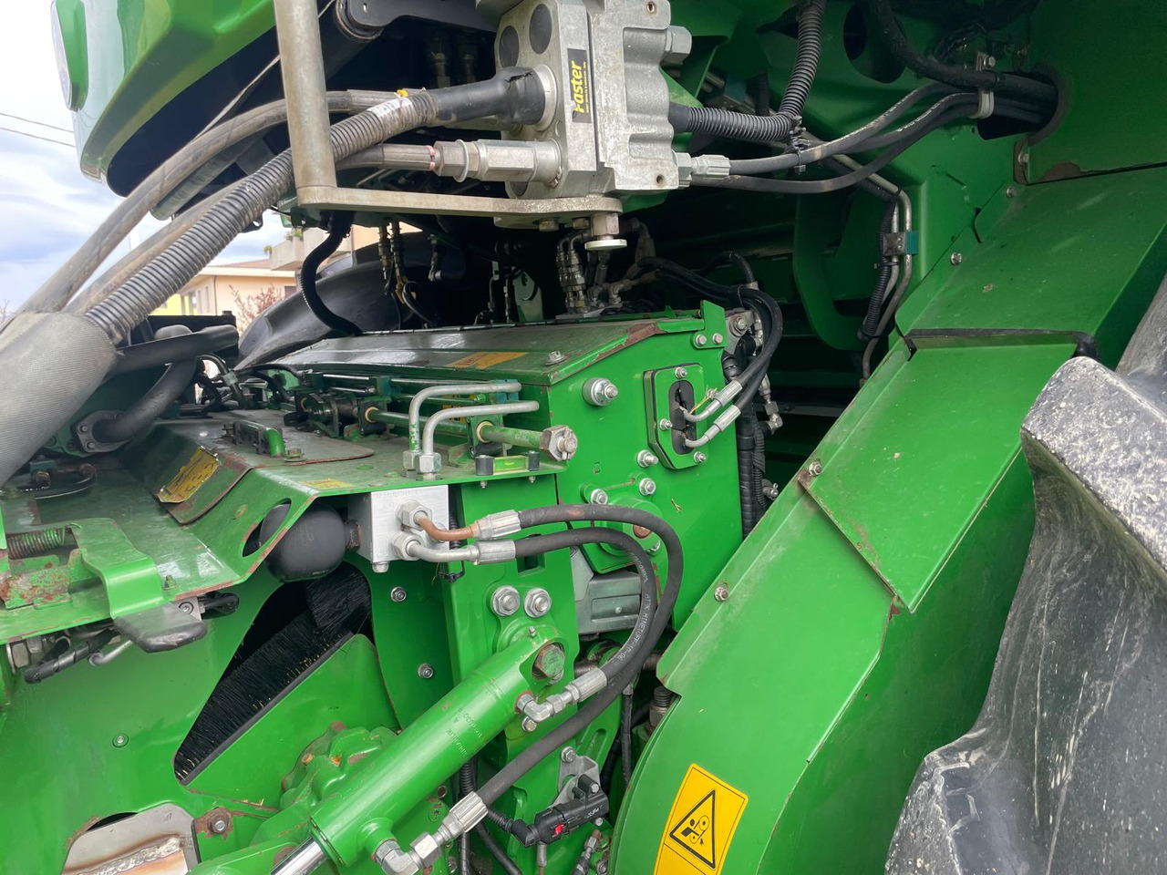 JOHN DEERE TRINCIA 9900i - Кормоуборочный комбайн: фото 4 JOHN DEERE TRINCIA 9900i - Кормоуборочный комбайн: фото 4