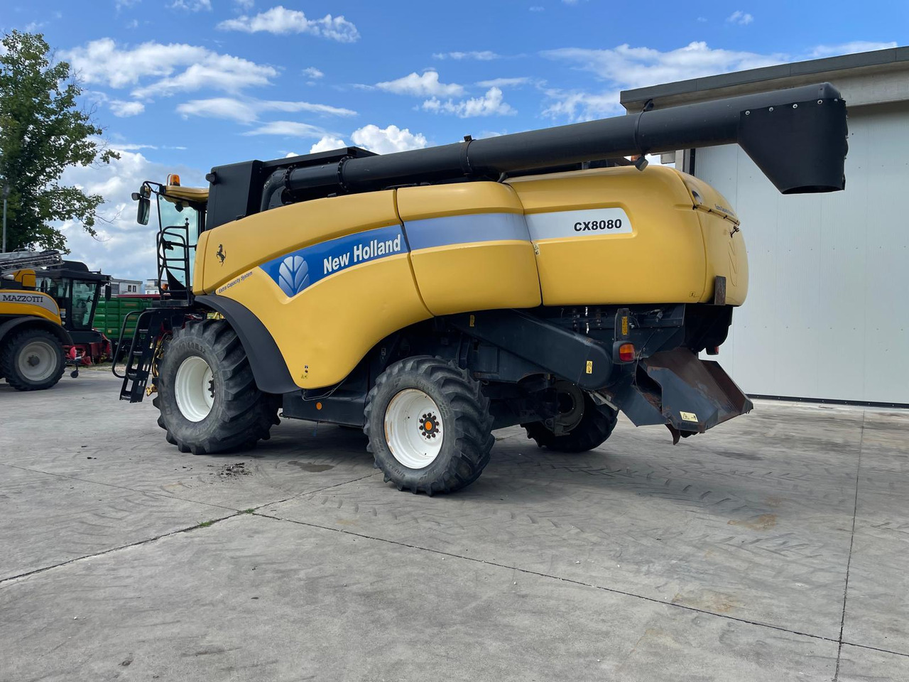 NEW HOLLAND MIETITREBBIA CX 8080 - Зерноуборочный комбайн: фото 4 NEW HOLLAND MIETITREBBIA CX 8080 - Зерноуборочный комбайн: фото 4