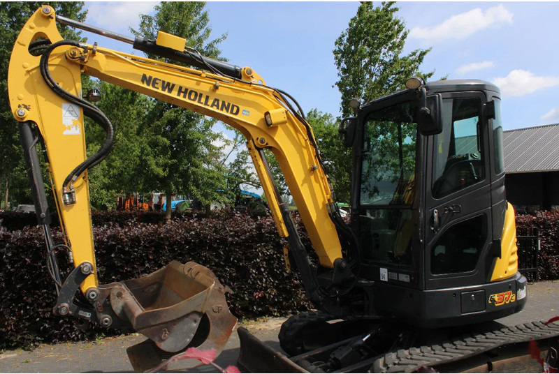 Мини-кран New Holland E37C binnendraaier: фото 6