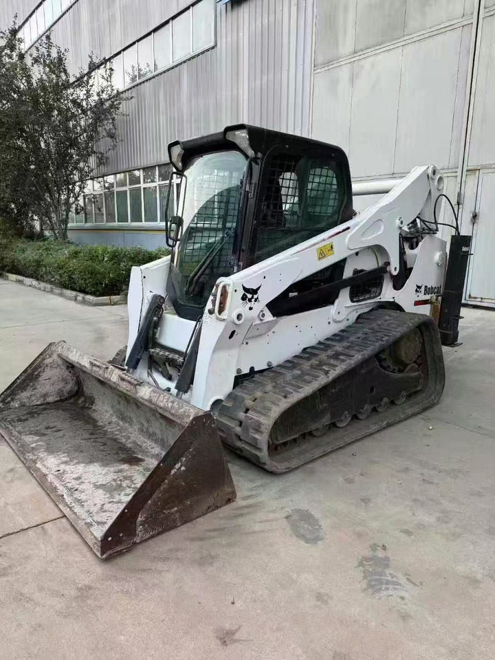 BOBCAT T770 - Мини-погрузчик с бортовым поворотом: фото 2 BOBCAT T770 - Мини-погрузчик с бортовым поворотом: фото 2