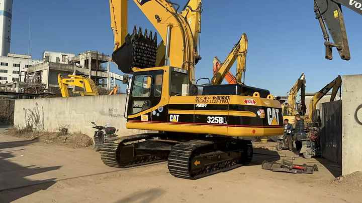 Budget-Friendly Cat 325BL Excavator| Original Parts, No Major Repairs, Global Shipping Available! - Гусеничный экскаватор: фото 2 Budget-Friendly Cat 325BL Excavator| Original Parts, No Major Repairs, Global Shipping Available! - Гусеничный экскаватор: фото 2