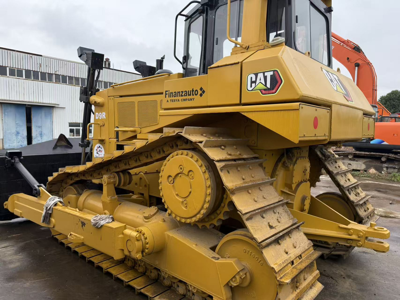 CATERPILLAR D9r - Бульдозер: фото 5 CATERPILLAR D9r - Бульдозер: фото 5