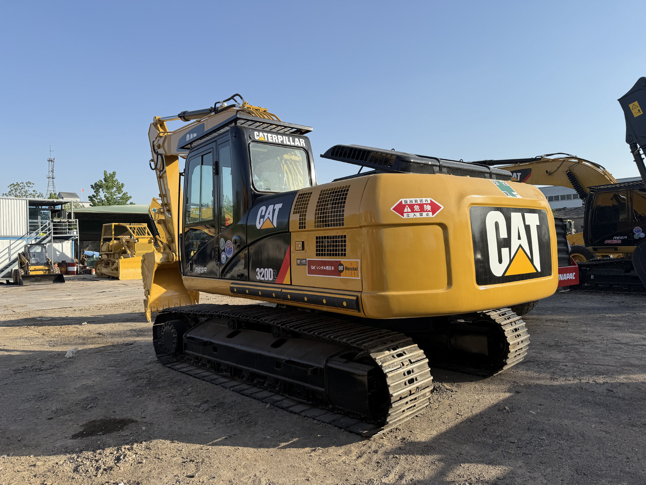 CATERPILLAR used cat 320d - Гусеничный экскаватор: фото 4 CATERPILLAR used cat 320d - Гусеничный экскаватор: фото 4