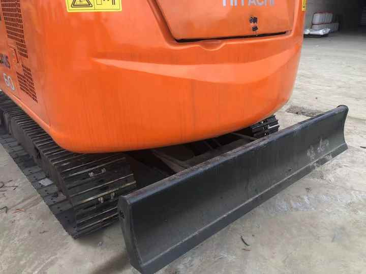 Cheap Price Hitachi ZX60 Used Excavator for Sale Used 6 Tons Hitachi Mini Excavator with Good Performance - Экскаватор: фото 3 Cheap Price Hitachi ZX60 Used Excavator for Sale Used 6 Tons Hitachi Mini Excavator with Good Performance - Экскаватор: фото 3