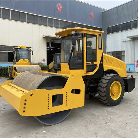 China Made Small Size Road Roller , Brand New Roller , New Compactor Machines - Компактор: фото 1 China Made Small Size Road Roller , Brand New Roller , New Compactor Machines - Компактор: фото 1