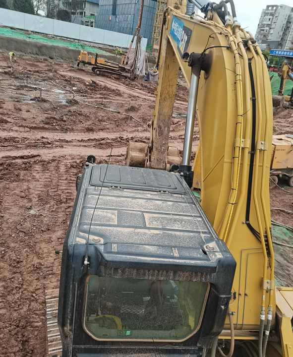 Good Condition Used CAT Excavator Japan 330GC Original Used Excavator Cat 330GC in Stock - Гусеничный экскаватор: фото 5 Good Condition Used CAT Excavator Japan 330GC Original Used Excavator Cat 330GC in Stock - Гусеничный экскаватор: фото 5