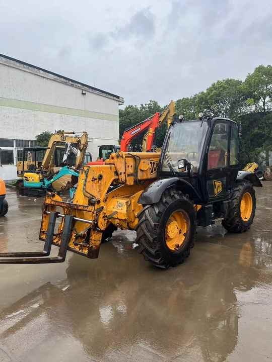 Second Hand High Quality Used JCB 535-95 3.5 Ton Telescopic Handler Forklift Multi-Functional Construction Machinery Sale - Телескопический погрузчик: фото 3 Second Hand High Quality Used JCB 535-95 3.5 Ton Telescopic Handler Forklift Multi-Functional Construction Machinery Sale - Телескопический погрузчик: фото 3