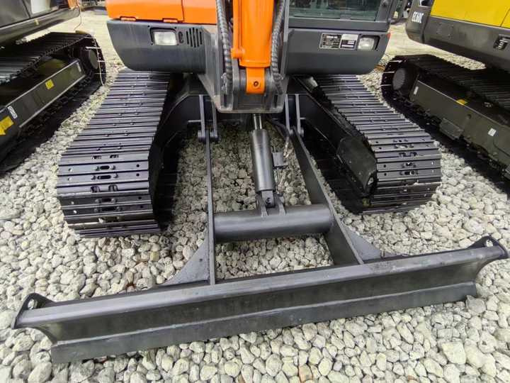 Used Digger DOOSAN DX60 Construction Machinery Construction Digger Used DOOSAN DX60 Cheap Excavator - Гусеничный экскаватор: фото 4 Used Digger DOOSAN DX60 Construction Machinery Construction Digger Used DOOSAN DX60 Cheap Excavator - Гусеничный экскаватор: фото 4