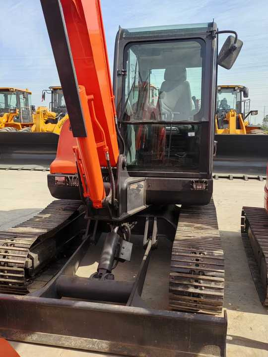 Used Digger DOOSAN DX60 Construction Machinery Construction Digger Used DOOSAN DX60 Cheap Excavator - Гусеничный экскаватор: фото 5 Used Digger DOOSAN DX60 Construction Machinery Construction Digger Used DOOSAN DX60 Cheap Excavator - Гусеничный экскаватор: фото 5