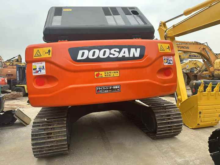 Used Excavator Doosan DX225LC-9 Excavators Mini Equipment Earth Moving Machinery Doosan Digger Excavator for Sale - Гусеничный экскаватор: фото 5 Used Excavator Doosan DX225LC-9 Excavators Mini Equipment Earth Moving Machinery Doosan Digger Excavator for Sale - Гусеничный экскаватор: фото 5