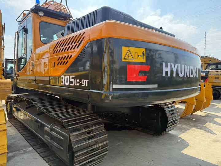 Used HYUNDAI305lc-9c Hydraulic Excavator with Excellent Performance hyundai Running Working Condition Low Price for Sale - Экскаватор: фото 5 Used HYUNDAI305lc-9c Hydraulic Excavator with Excellent Performance hyundai Running Working Condition Low Price for Sale - Экскаватор: фото 5