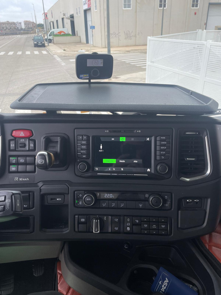 Автовоз Scania S500: фото 7