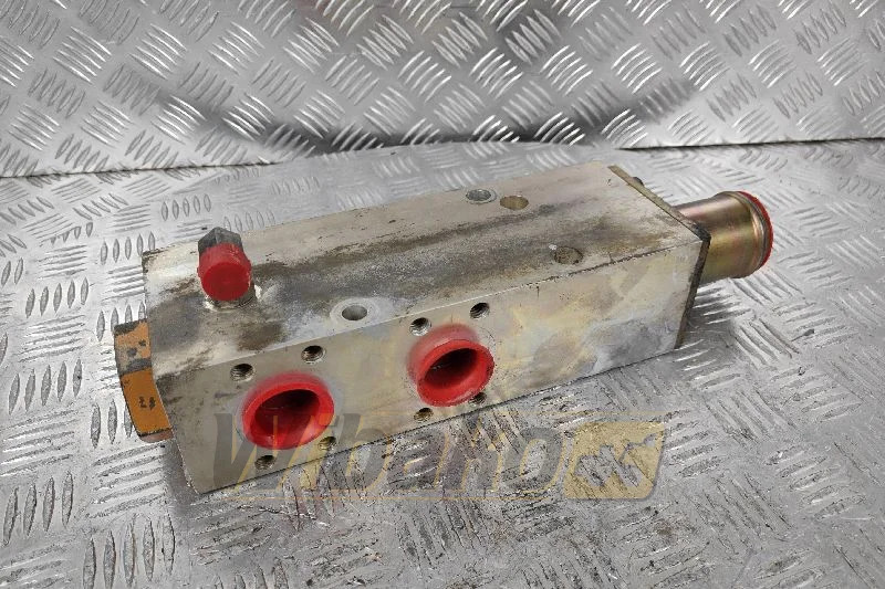 Case 921C - Гидравлический клапан для Строительной техники: фото 2 Case 921C - Гидравлический клапан для Строительной техники: фото 2
