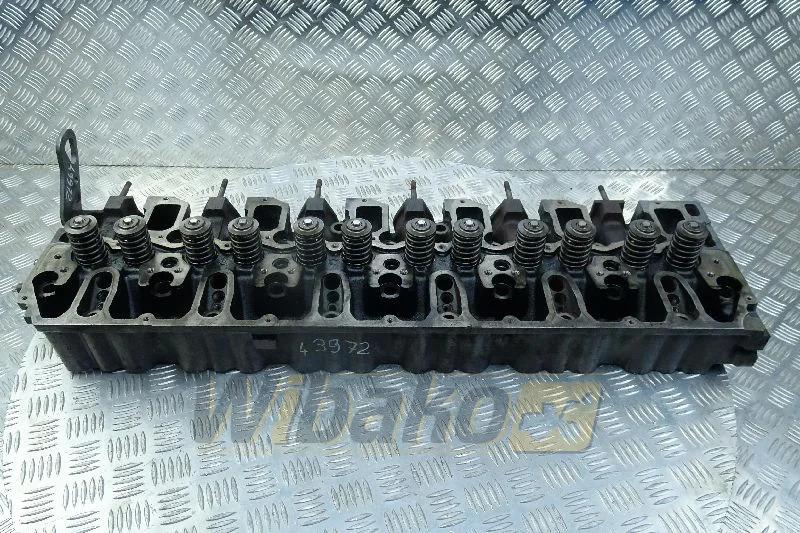 Deutz 04258234 - Головка блока для Строительной техники: фото 1 Deutz 04258234 - Головка блока для Строительной техники: фото 1
