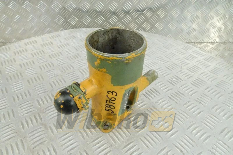 Mercedes 4011410557 - Впускной коллектор для Строительной техники: фото 1 Mercedes 4011410557 - Впускной коллектор для Строительной техники: фото 1