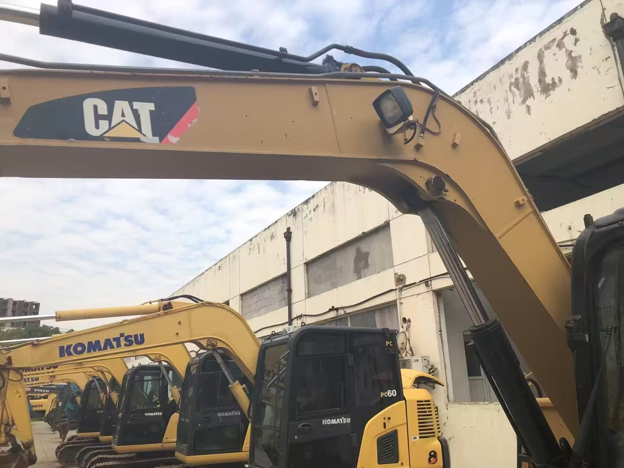 CATERPILLAR 307D - Гусеничный экскаватор: фото 3 CATERPILLAR 307D - Гусеничный экскаватор: фото 3