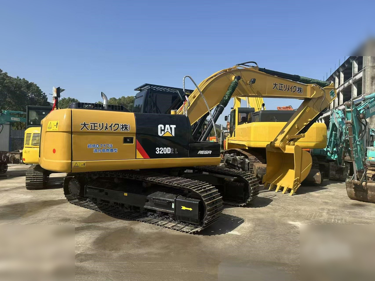 CATERPILLAR 320D2L - Гусеничный экскаватор: фото 1 CATERPILLAR 320D2L - Гусеничный экскаватор: фото 1