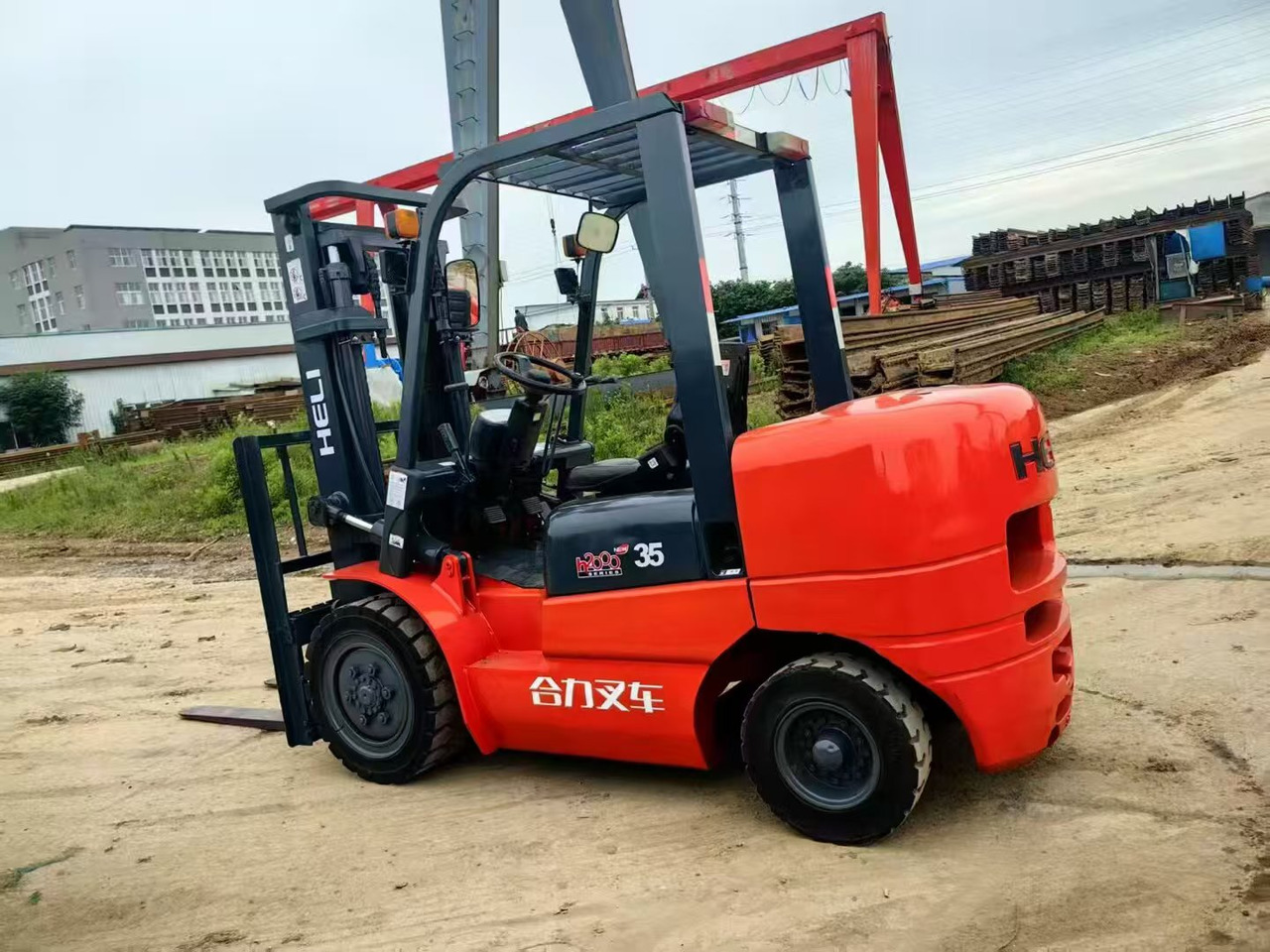 Heli 3.5ton - Вертикальный мачтовый подъемник: фото 5 Heli 3.5ton - Вертикальный мачтовый подъемник: фото 5