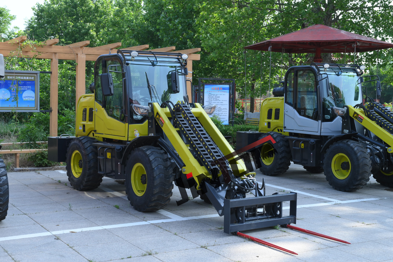 Telescopic Wheel Loader with cabin - Телескопический фронтальный погрузчик: фото 4 Telescopic Wheel Loader with cabin - Телескопический фронтальный погрузчик: фото 4