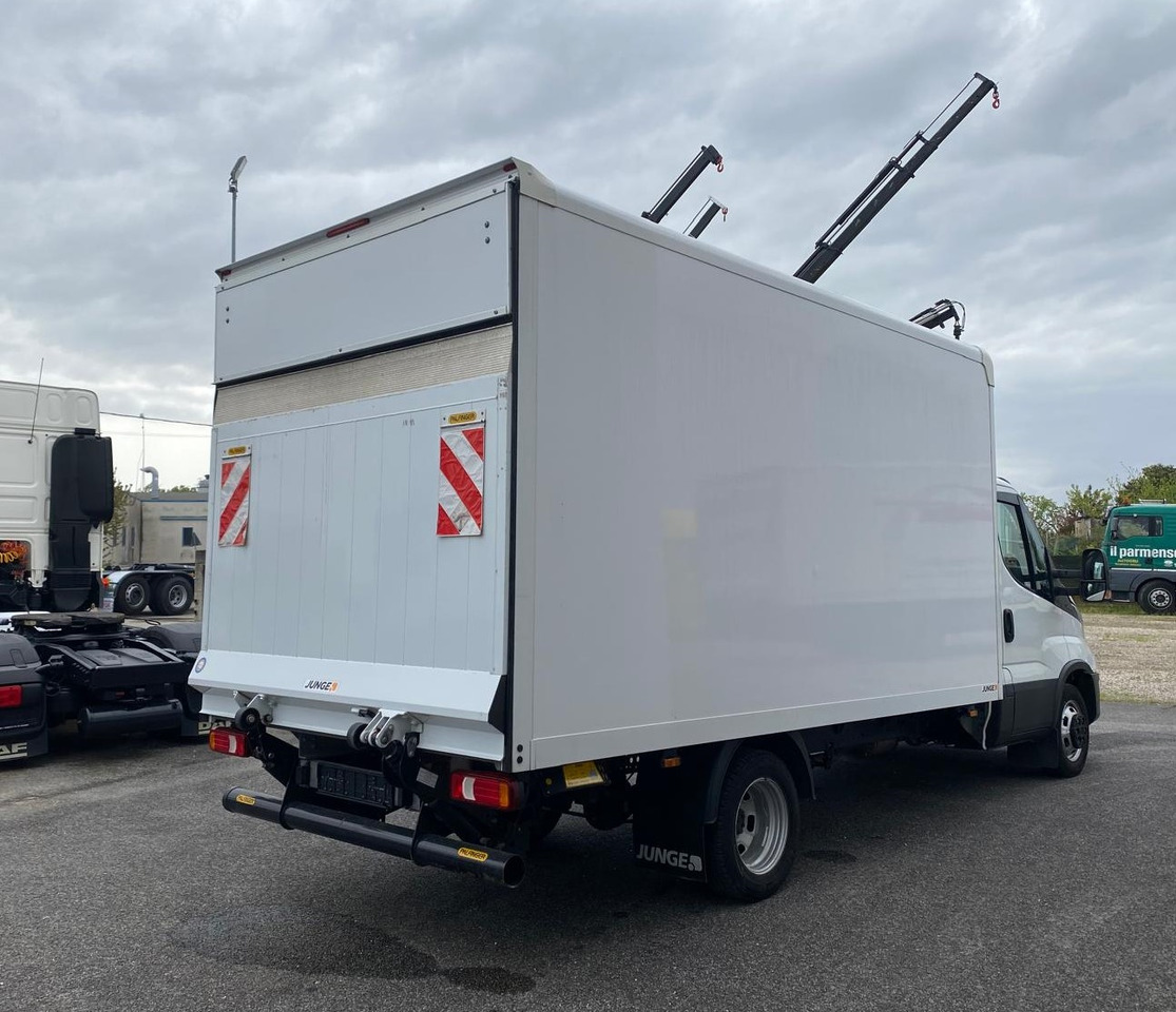 IVECO DAILY 35C16 - Фургон с закрытым кузовом: фото 3 IVECO DAILY 35C16 - Фургон с закрытым кузовом: фото 3